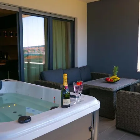 Luxury Penthouse Skyview Appartement *