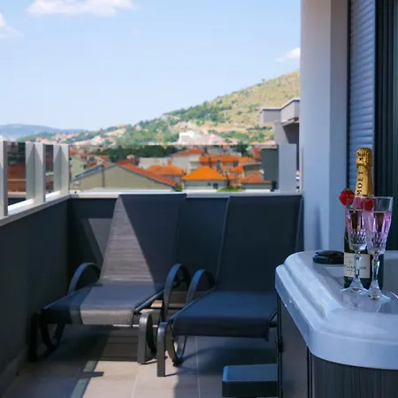 Lejlighed Luxury Penthouse Skyview *